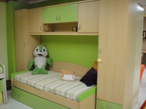 Dormitorio juvenil puente con cama nido color arce y verde